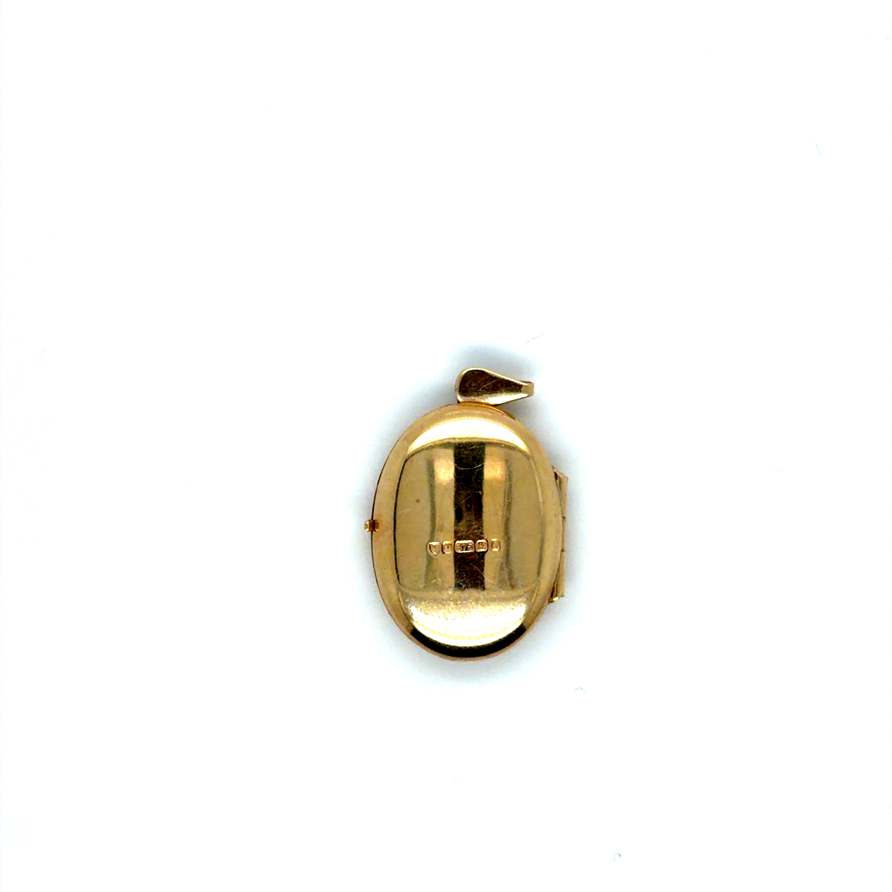 9ct Gold Locket – AMPM Luxury Goods