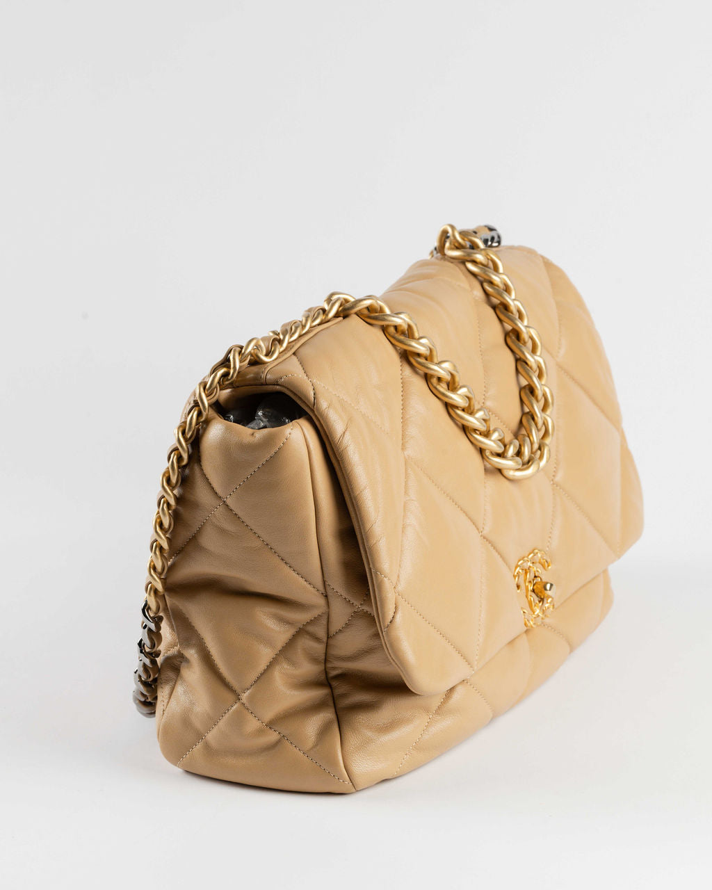 Chanel 19 Jumbo - Beige