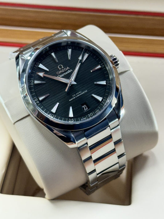 2022 Omega Aqua Terra